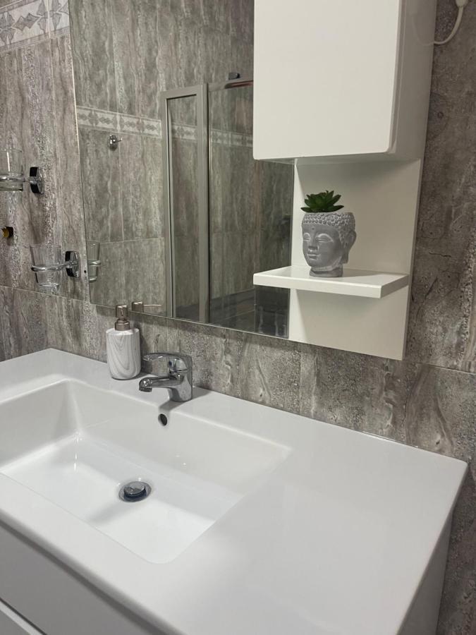 City Center Apartment Tirana Eksteriør billede